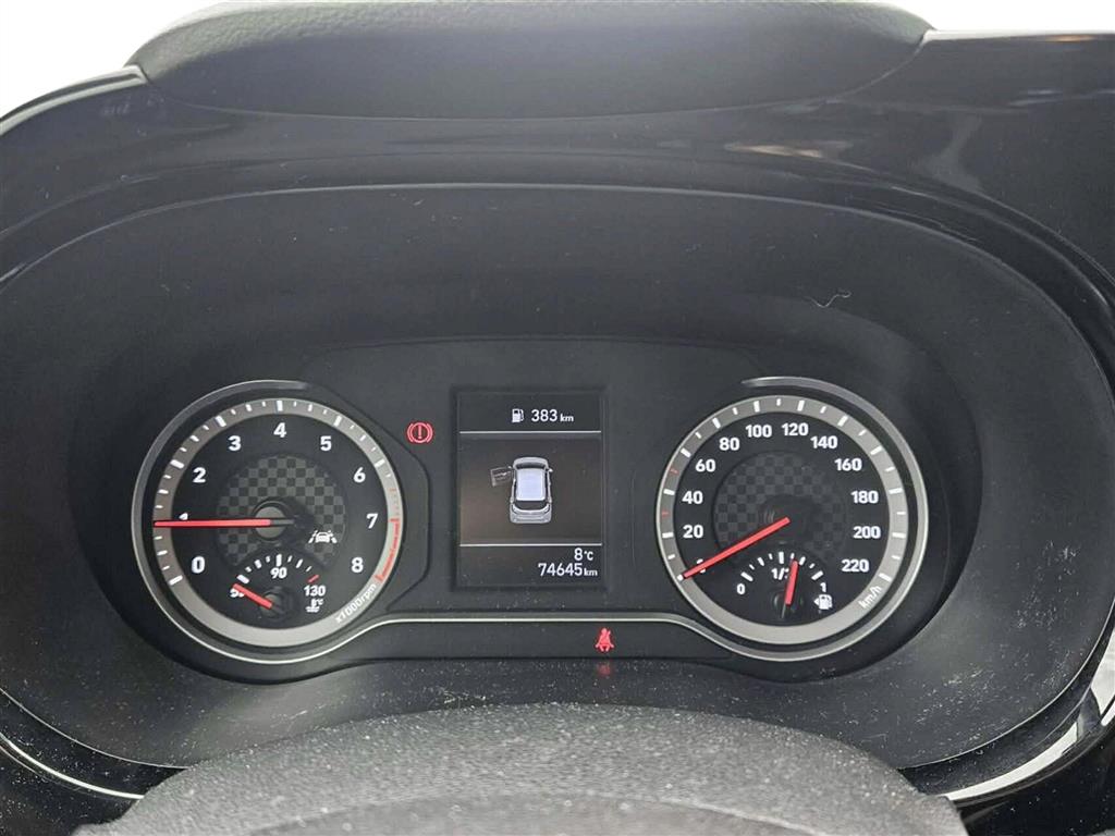 Hyundai i10 1,0 Advanced 67HK 5d - Image 13