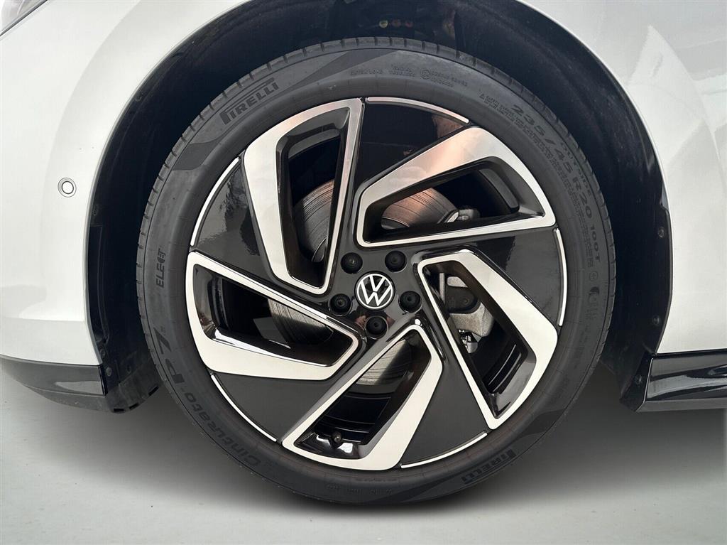 VW ID.7 EL Style+ 286HK 5d Aut. - Image 9
