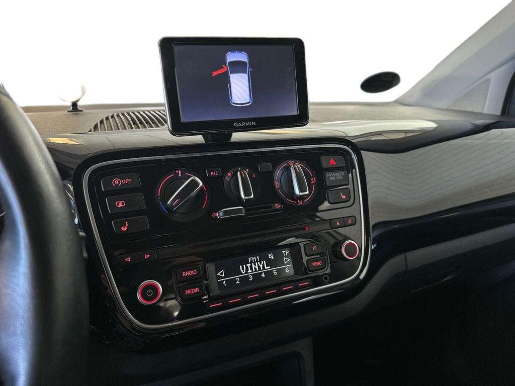 VW up 1,0 MPI BMT Style 60HK 5d - Image 11