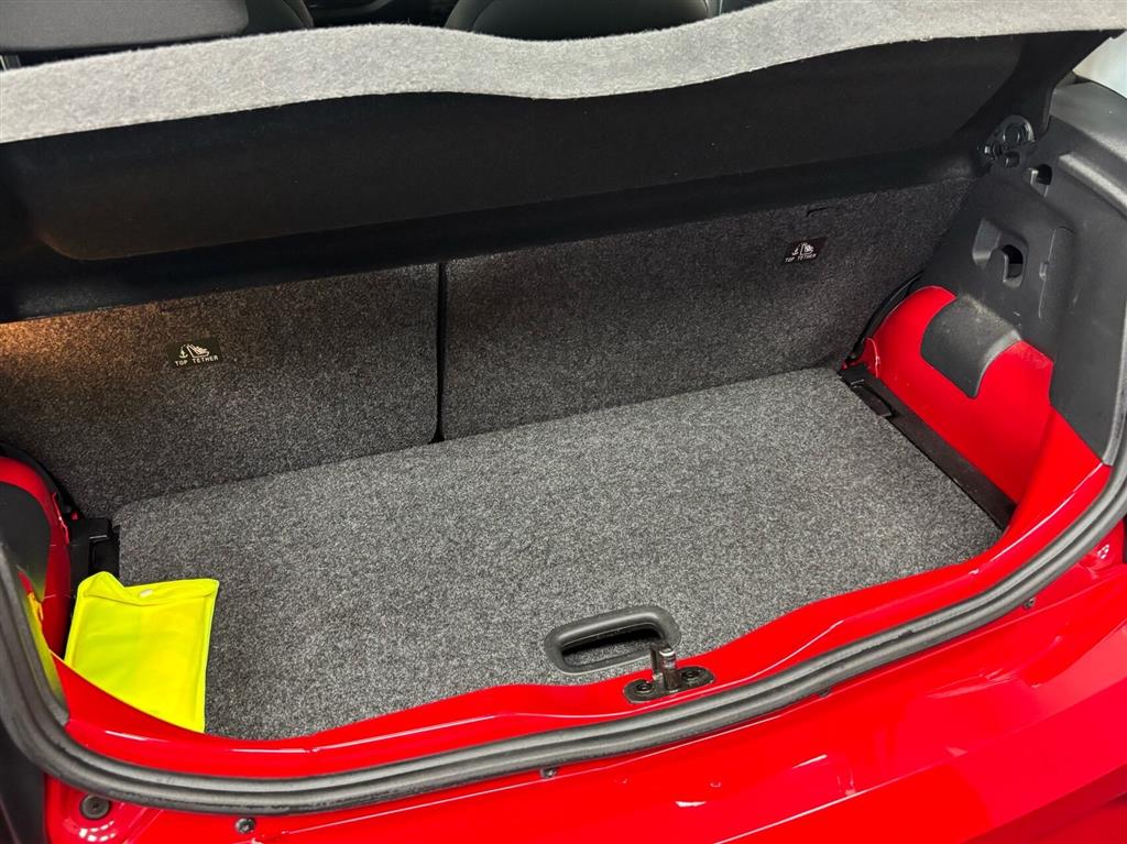 VW e-up EL 83HK 5d Aut. - Image 6