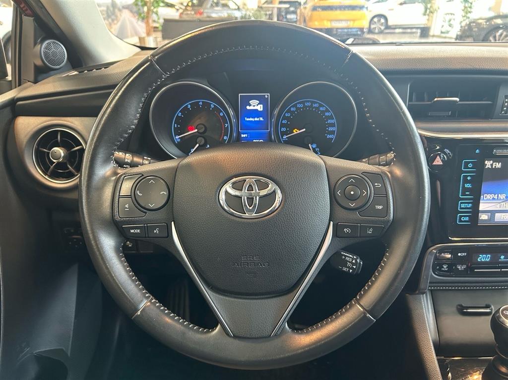 Toyota Auris 1,2 T Spirit 116HK 5d 6g - Image 9