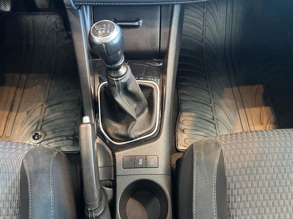 Toyota Auris 1,2 T Spirit 116HK 5d 6g - Image 11