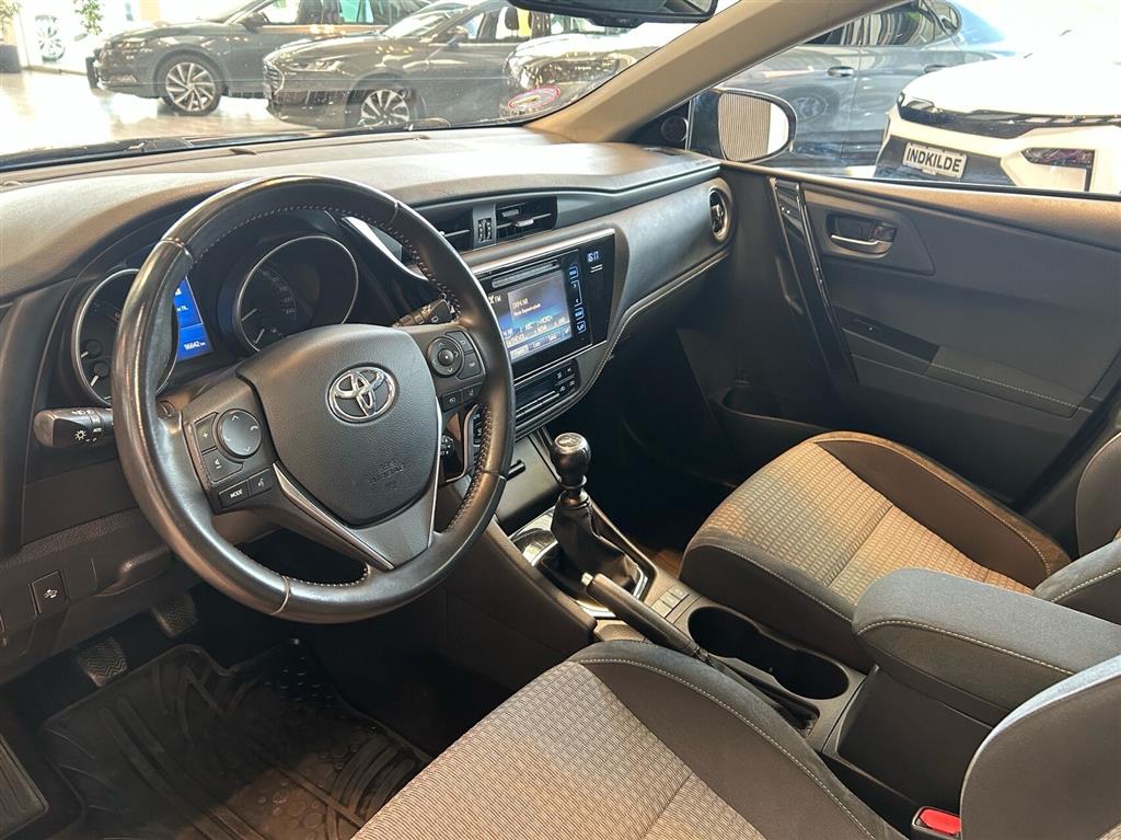 Toyota Auris 1,2 T Spirit 116HK 5d 6g - Image 5