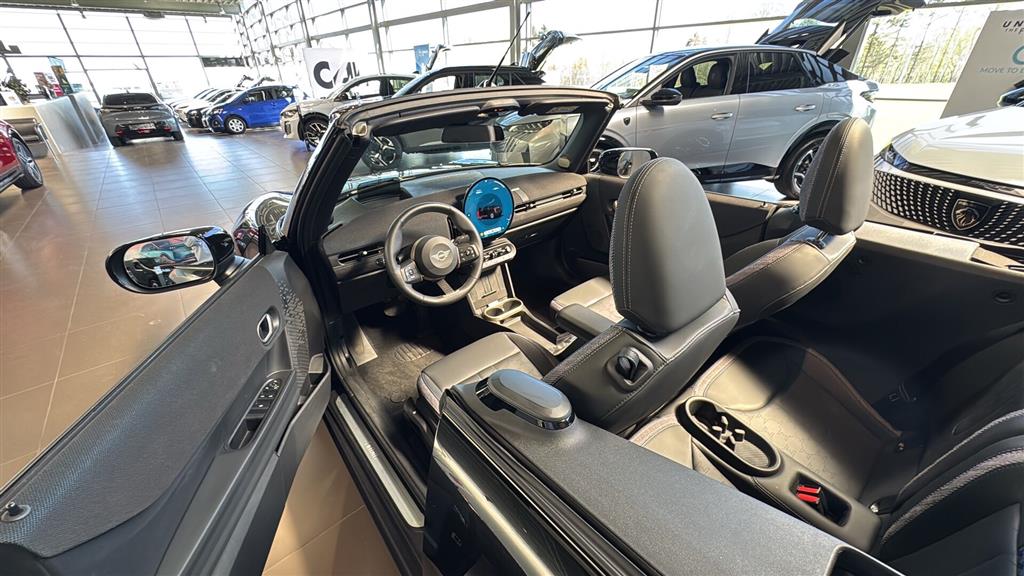Mini Cooper C 2,0 Classic Trim Option Level M Steptronic 163HK Cabr. 7g Aut. - Image 10