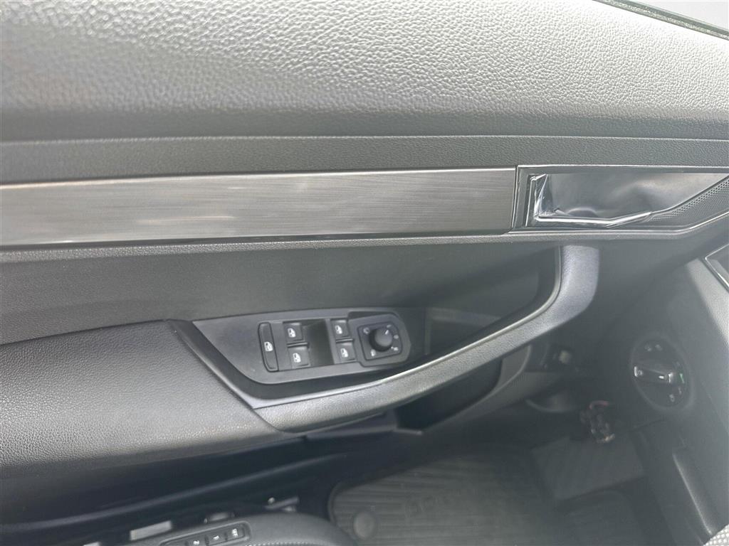 Skoda Karoq 1,5 TSI ACT Celebration DSG 150HK 5d 7g Aut. - Image 9