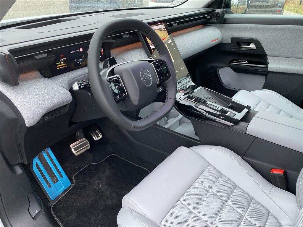 Citroën e-C5 Aircross EL VTR Sport 210HK 5d Aut. - Image 15