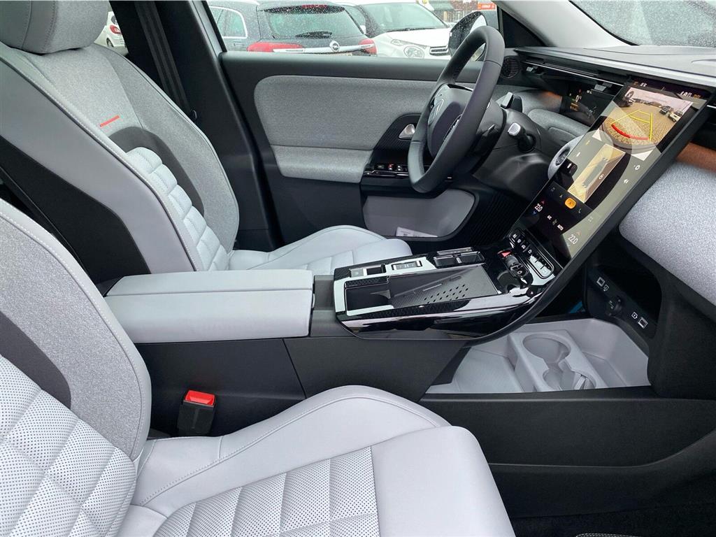 Citroën e-C5 Aircross EL VTR Sport 210HK 5d Aut. - Image 17