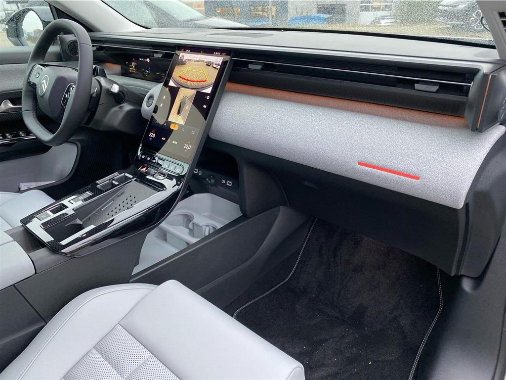 Citroën e-C5 Aircross EL VTR Sport 210HK 5d Aut. - Image 19