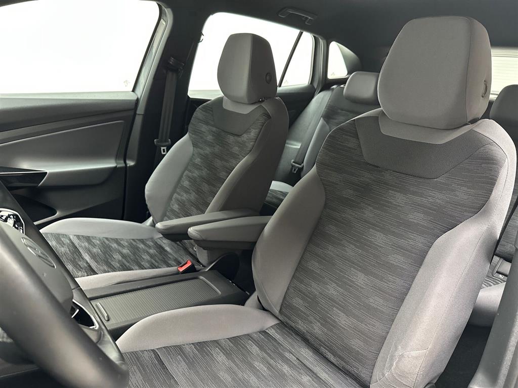VW ID.4 EL Pro Performance 204HK 5d Aut. - Image 18