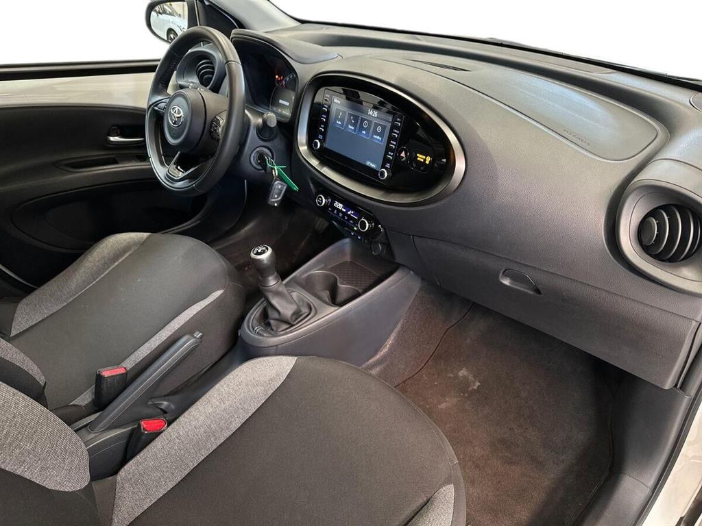 Toyota Aygo X 1,0 VVT-I Active 72HK 5d - Image 10