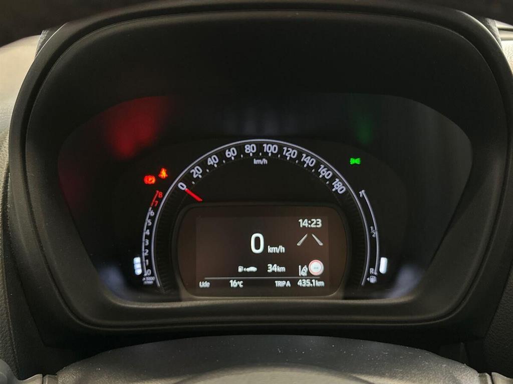 Toyota Aygo X 1,0 VVT-I Active 72HK 5d - Image 14