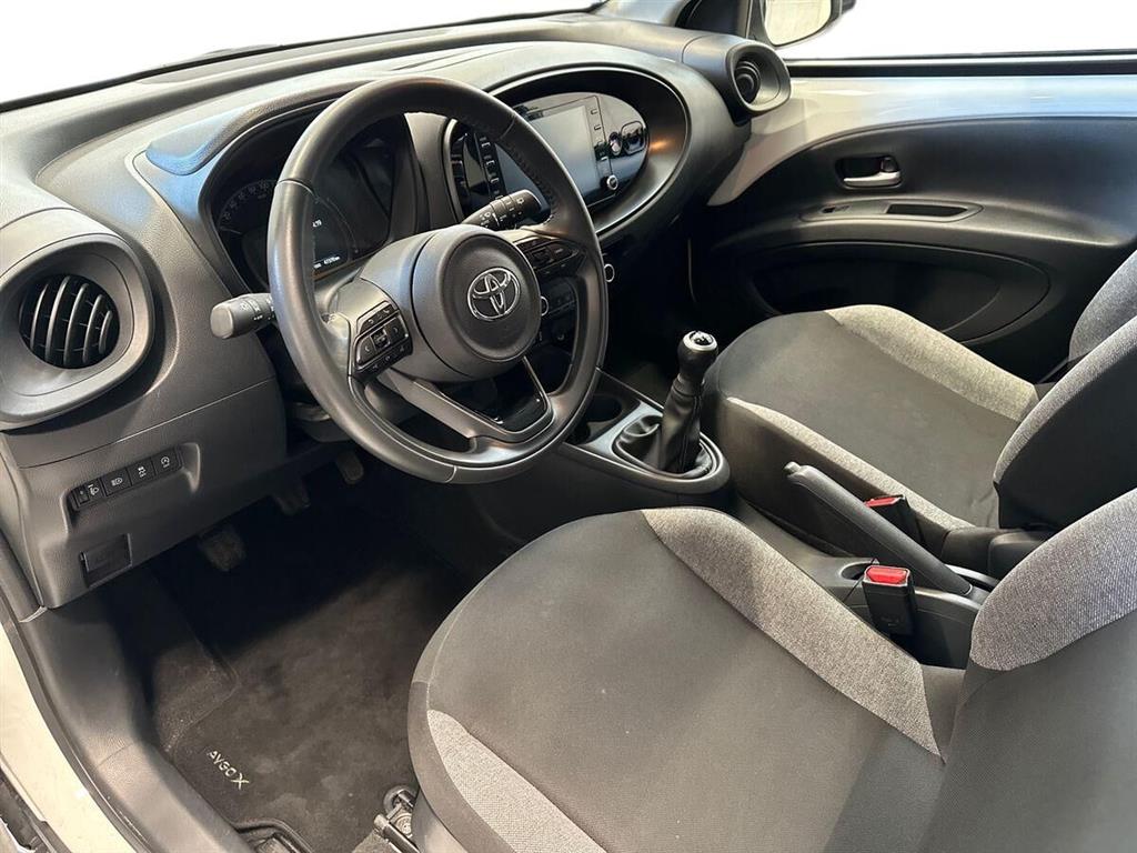 Toyota Aygo X 1,0 VVT-I Active 72HK 5d - Image 3