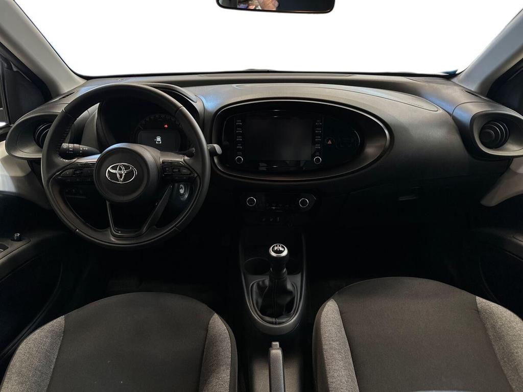 Toyota Aygo X 1,0 VVT-I Active 72HK 5d - Image 4