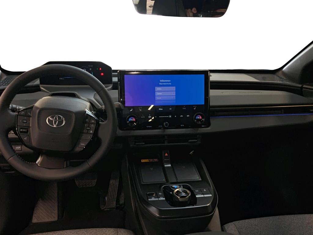 Toyota BZ4X EL Active 224HK 5d Aut. - Image 6