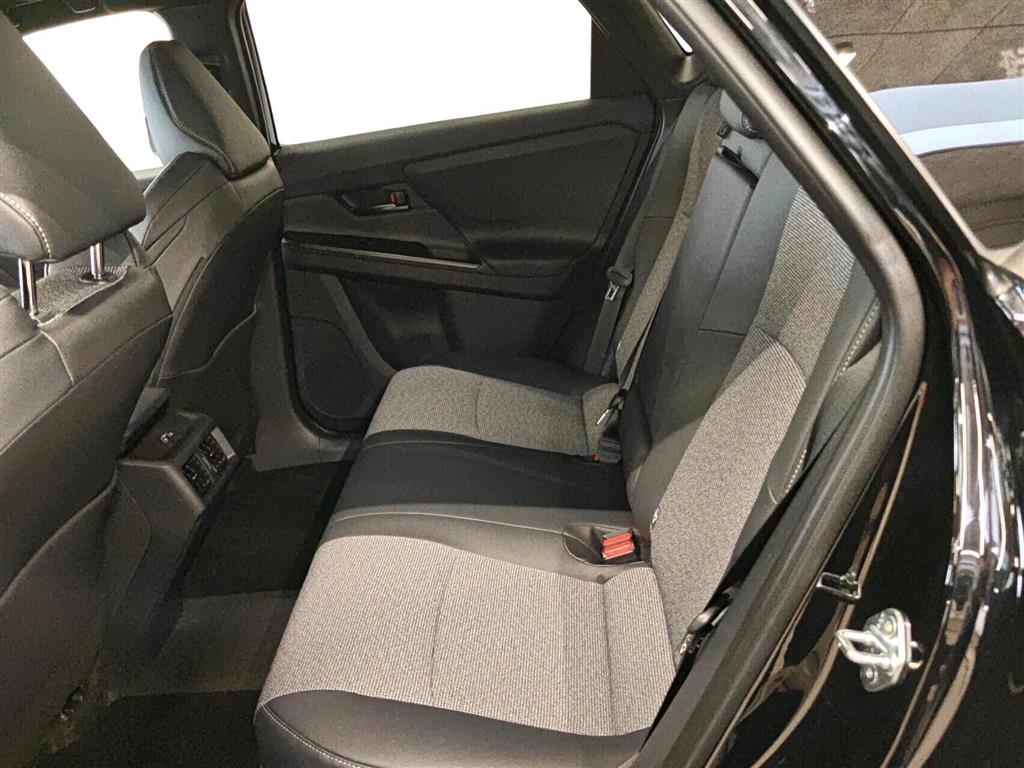 Toyota BZ4X EL Active 224HK 5d Aut. - Image 5