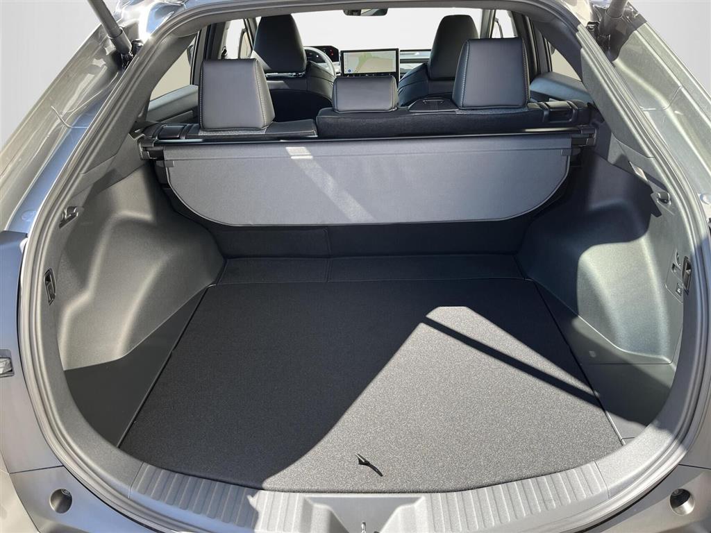 Toyota BZ4X EL Active Tech 224HK 5d Aut. - Image 12