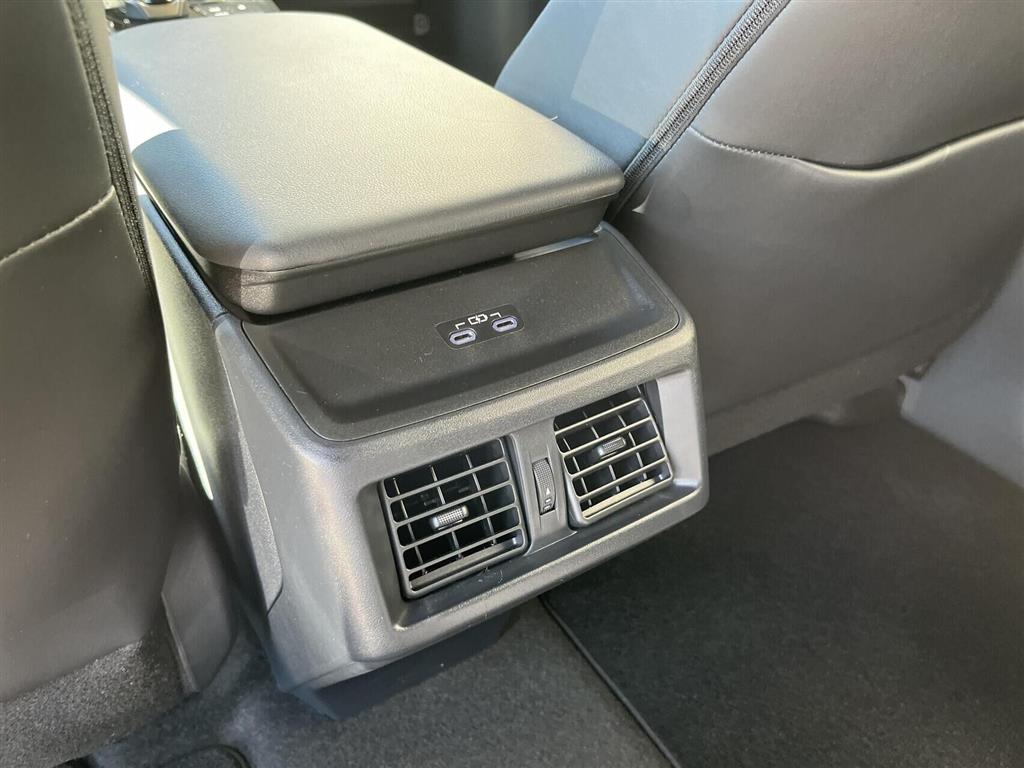Toyota BZ4X EL Active Tech 224HK 5d Aut. - Image 14