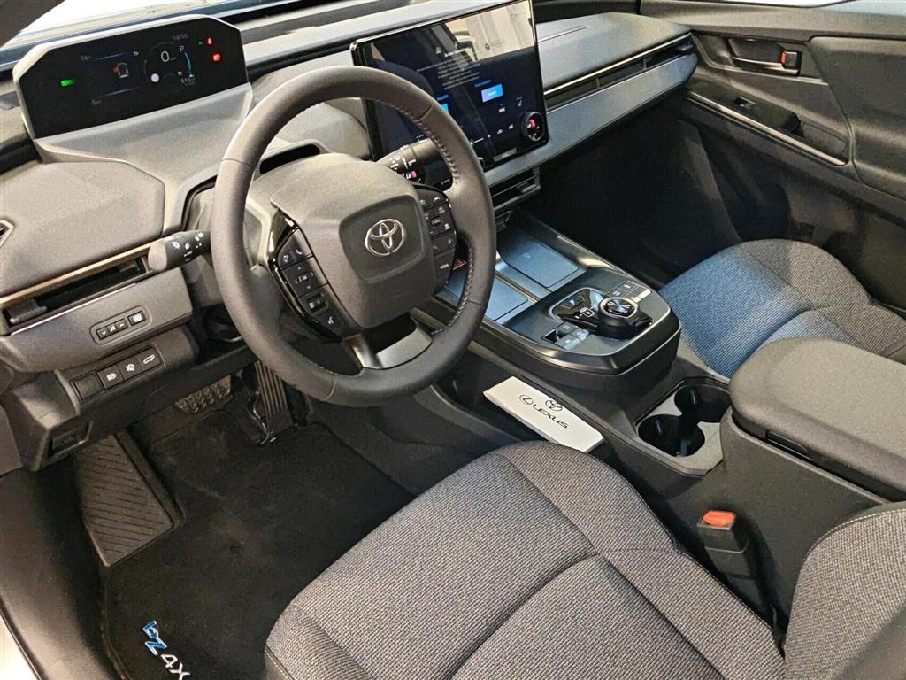 Toyota BZ4X EL Active Tech 224HK 5d Aut. - Image 8