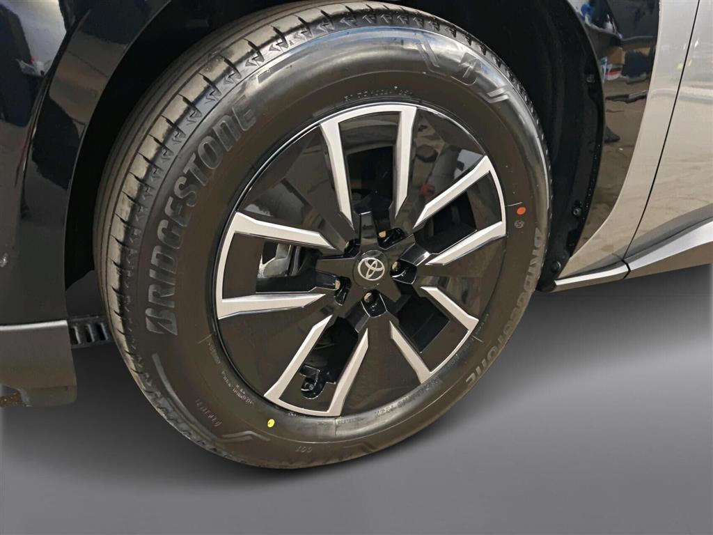 Toyota BZ4X EL Active Tech 224HK 5d Aut. - Image 18