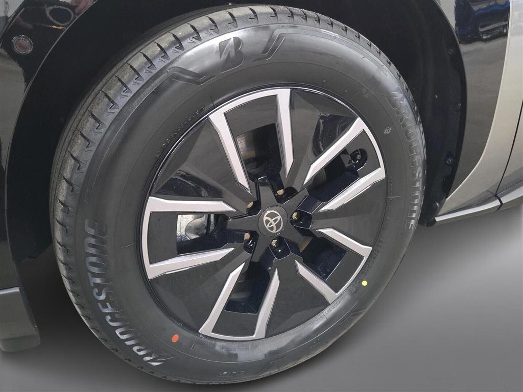 Toyota BZ4X EL Executive 224HK 5d Aut. - Image 16