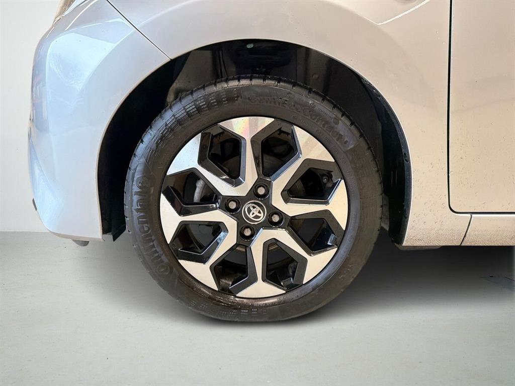 Toyota Aygo 1,0 VVT-I X-Press 72HK 5d - Image 8