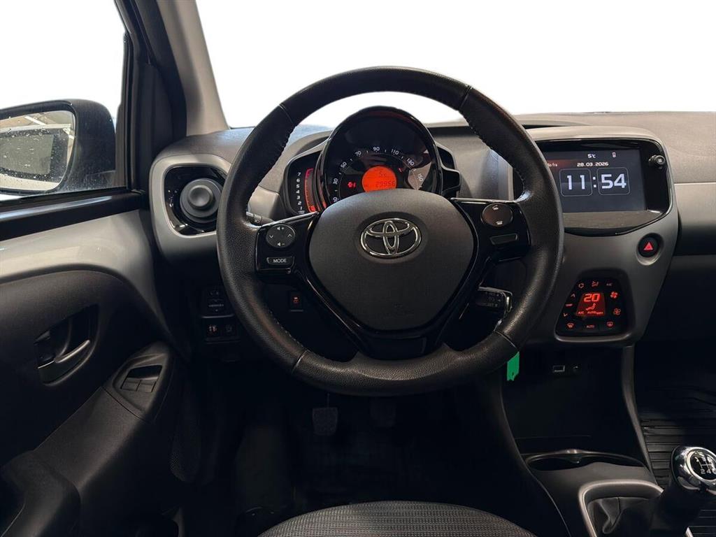 Toyota Aygo 1,0 VVT-I X-Press 72HK 5d - Image 9