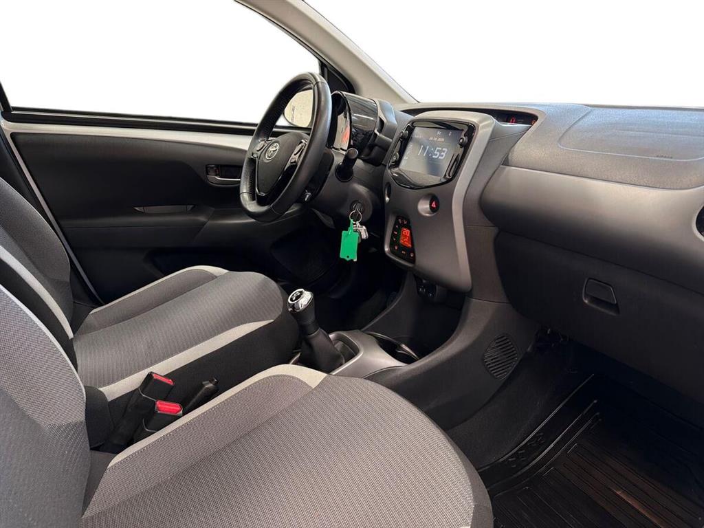 Toyota Aygo 1,0 VVT-I X-Press 72HK 5d - Image 10