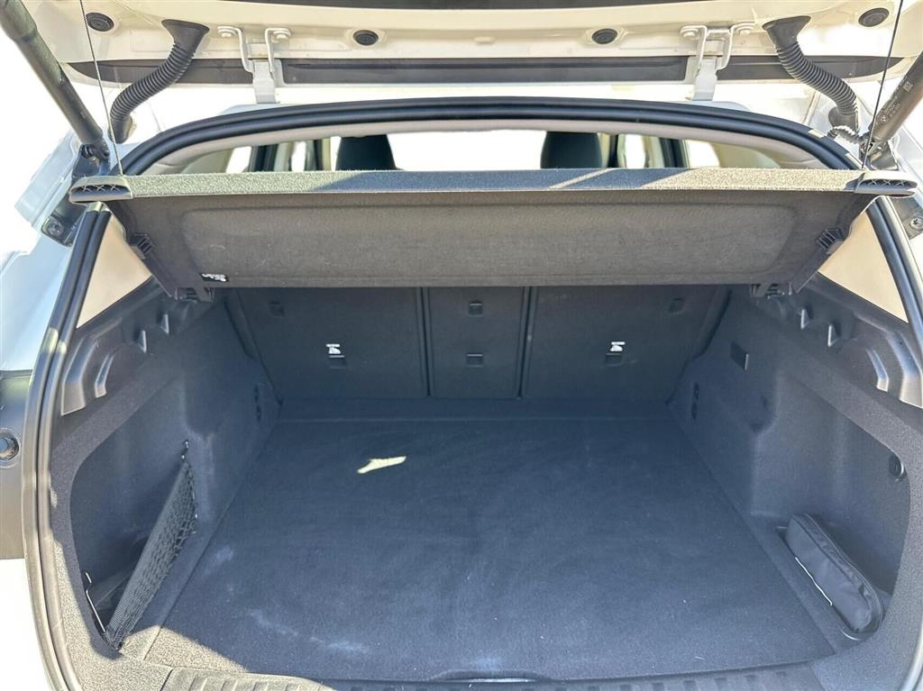 BMW iX1 xDrive30 EL xLine 4x4 313HK 5d Aut. - Image 14