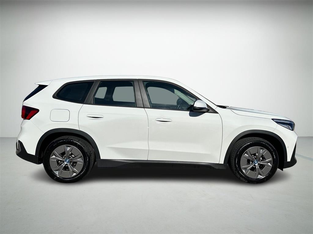 BMW iX1 xDrive30 EL xLine 4x4 313HK 5d Aut. - Image 5