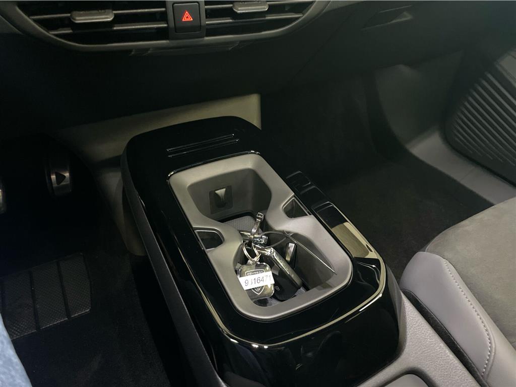 VW ID.4 EL Pro 286HK 5d Aut. - Image 13