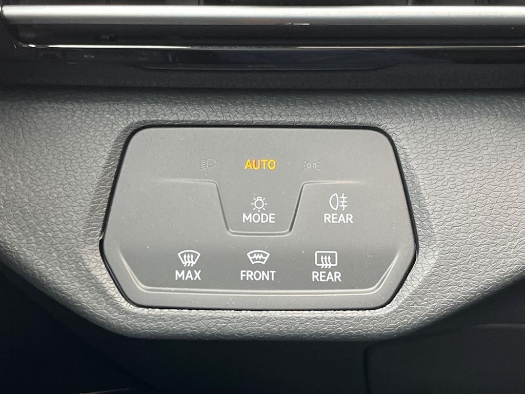 VW ID.5 EL Pro Performance 204HK 5d Aut. - Image 18
