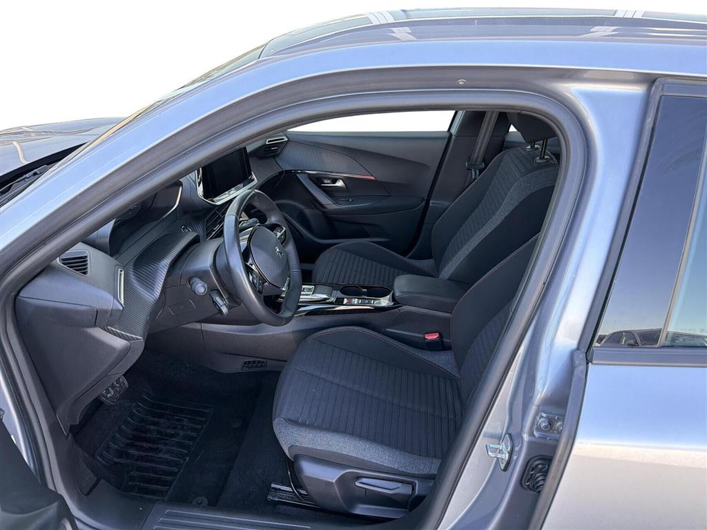 Peugeot e-2008 EL Active Pack 136HK 5d Aut. - Image 4