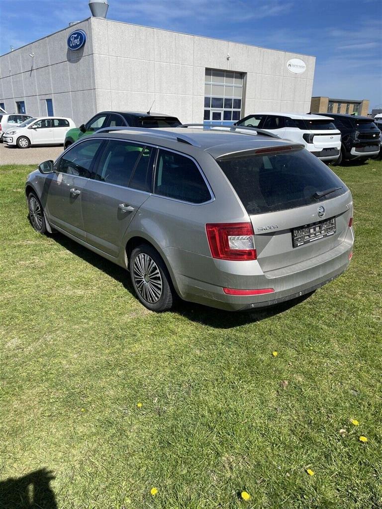 Skoda Octavia Combi 1,8 TSI Style DSG 180HK Stc 7g Aut. - Image 2
