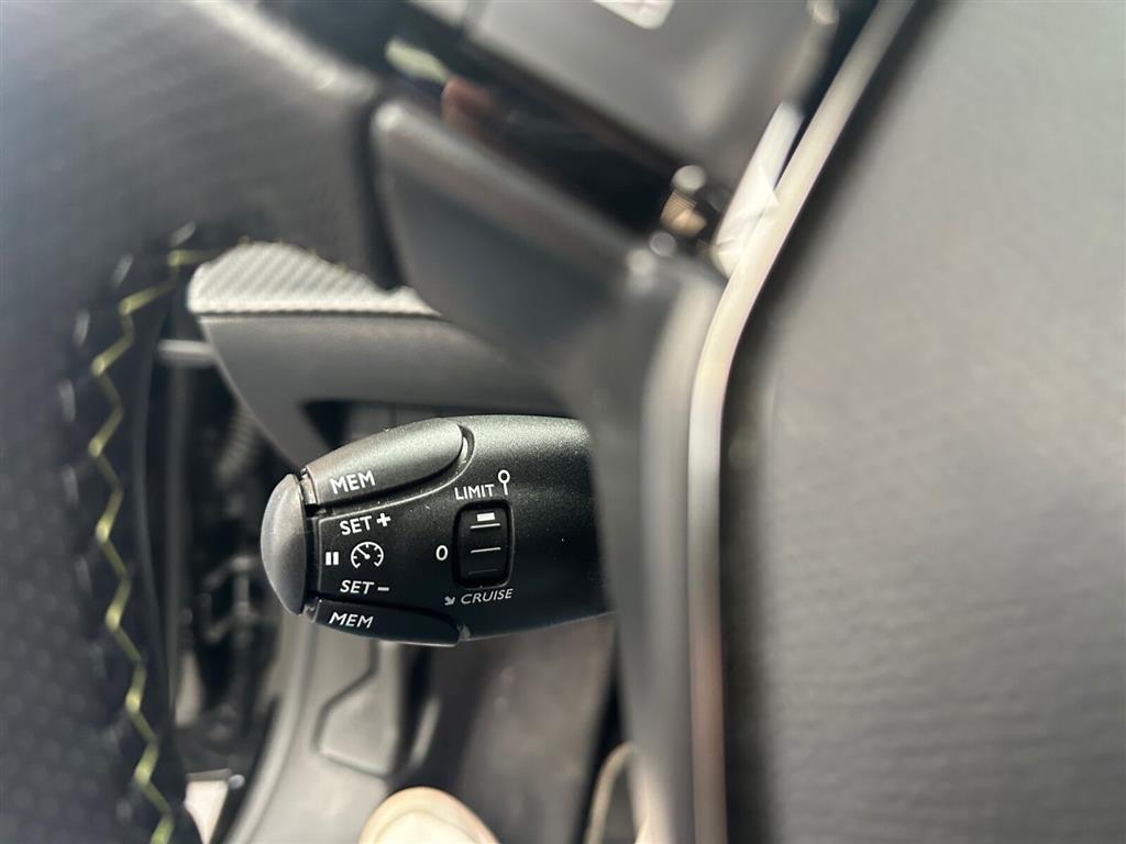 Peugeot e-208 EL GT 156HK 5d Aut. - Image 20