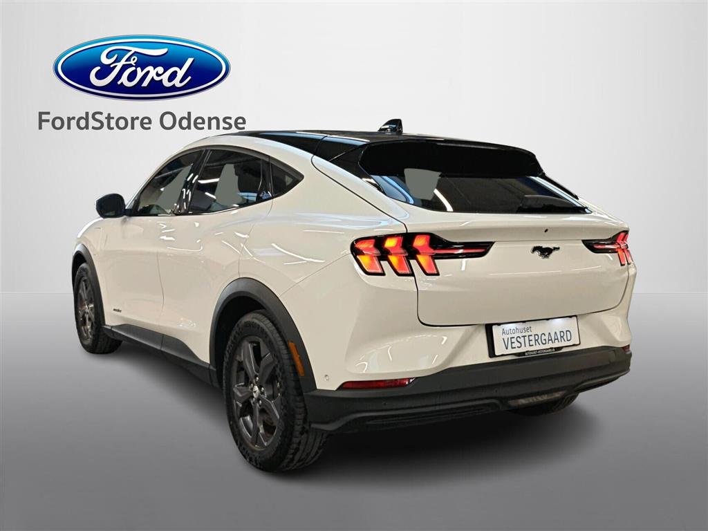 Ford Mustang Mach-E EL SR 269HK 5d Aut. - Image 3
