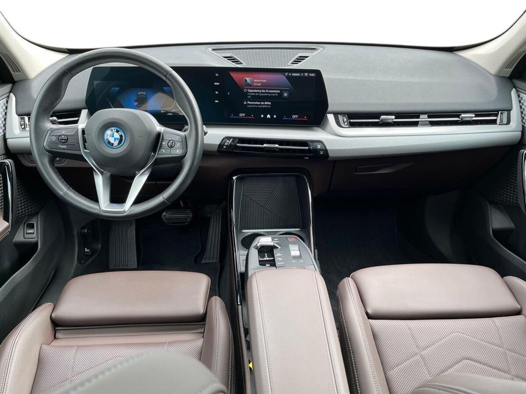 BMW iX1 eDrive20 EL 204HK 5d Aut. - Image 10