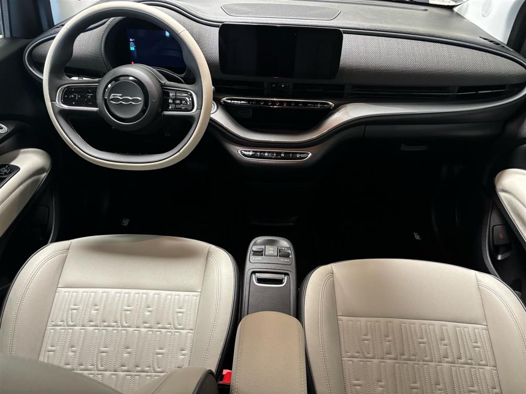 Fiat 500e 3+1 EL La Prima By Bocelli 118HK 4d Aut. - Image 7