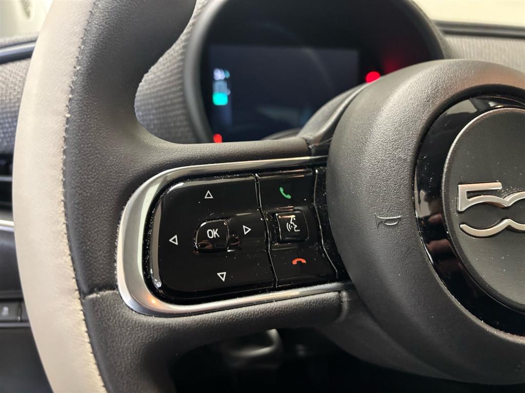 Fiat 500e 3+1 EL La Prima By Bocelli 118HK 4d Aut. - Image 10