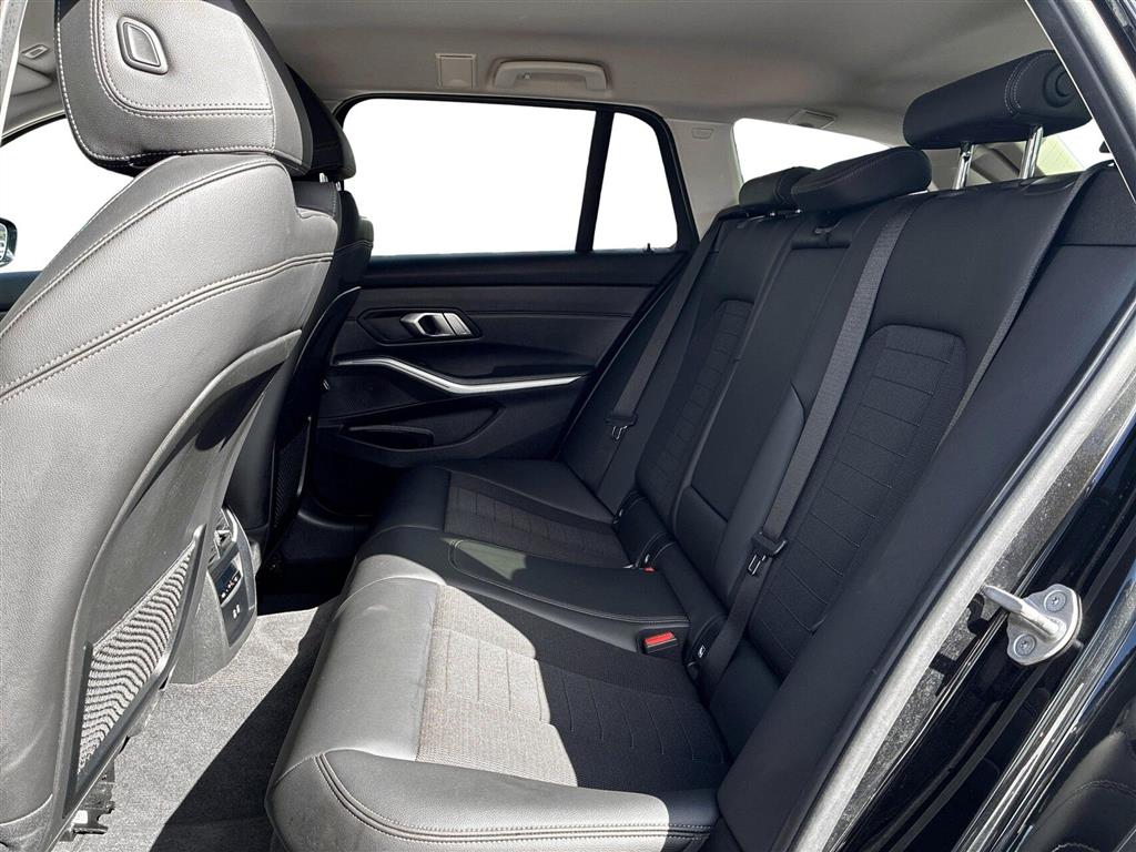 BMW 330e Touring 2,0 Plugin-hybrid Sport Line Steptronic 292HK Stc 8g Aut. - Image 15