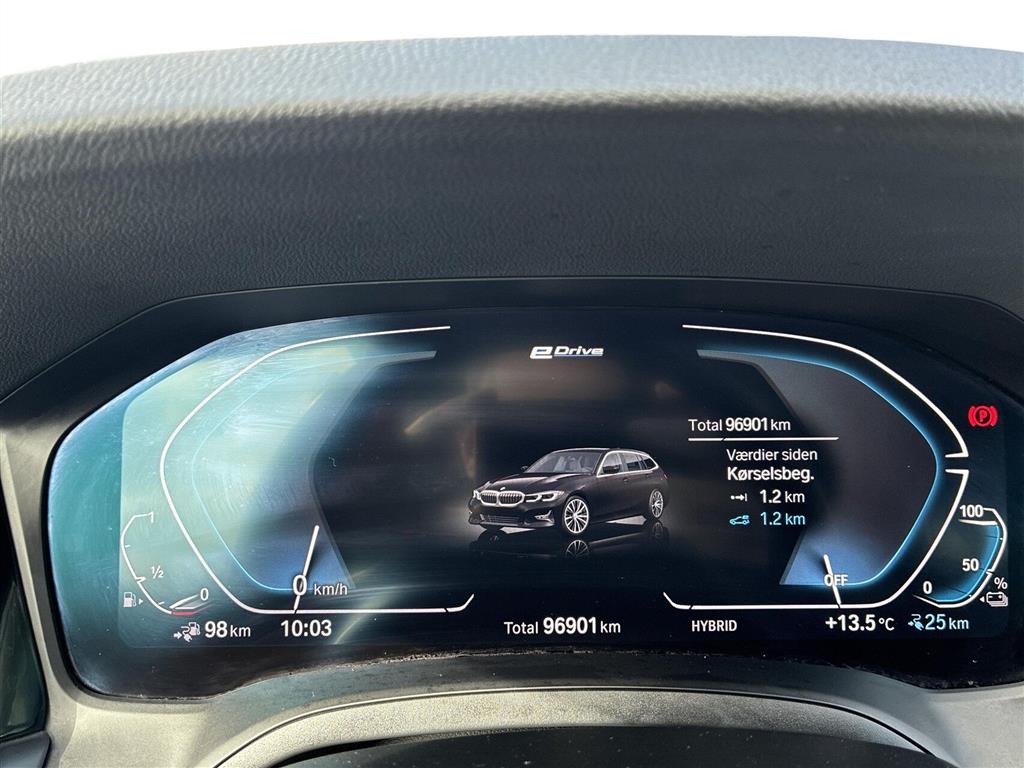 BMW 330e Touring 2,0 Plugin-hybrid Sport Line Steptronic 292HK Stc 8g Aut. - Image 18