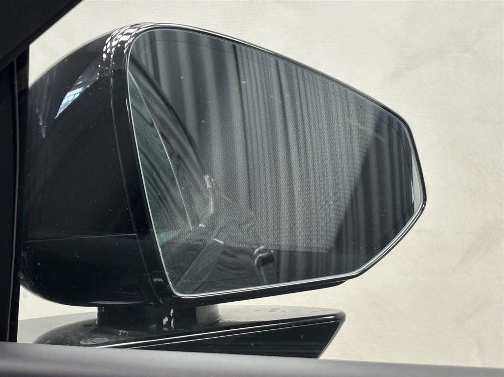 Polestar 4 EL LRSM Plus Pilot 272HK 5d Aut. - Image 41