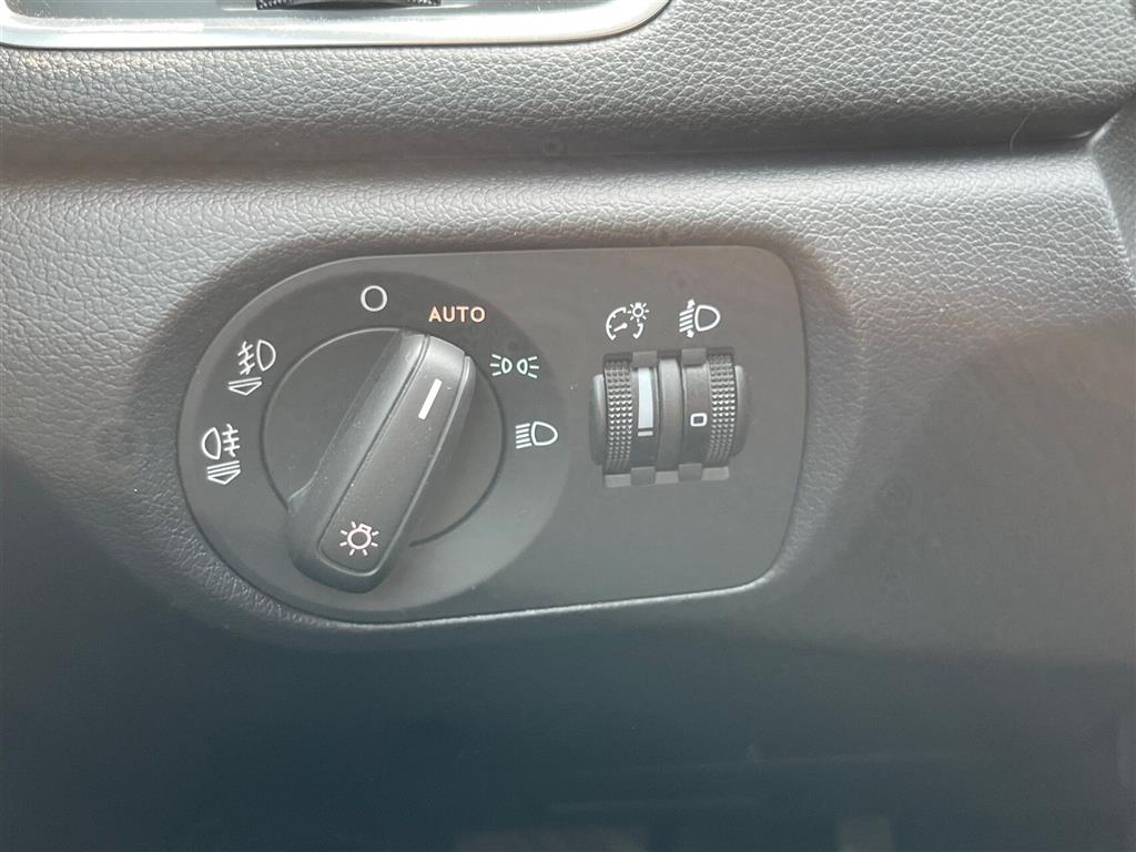 Audi Q3 2,0 TDI 140HK 5d 6g - Image 19
