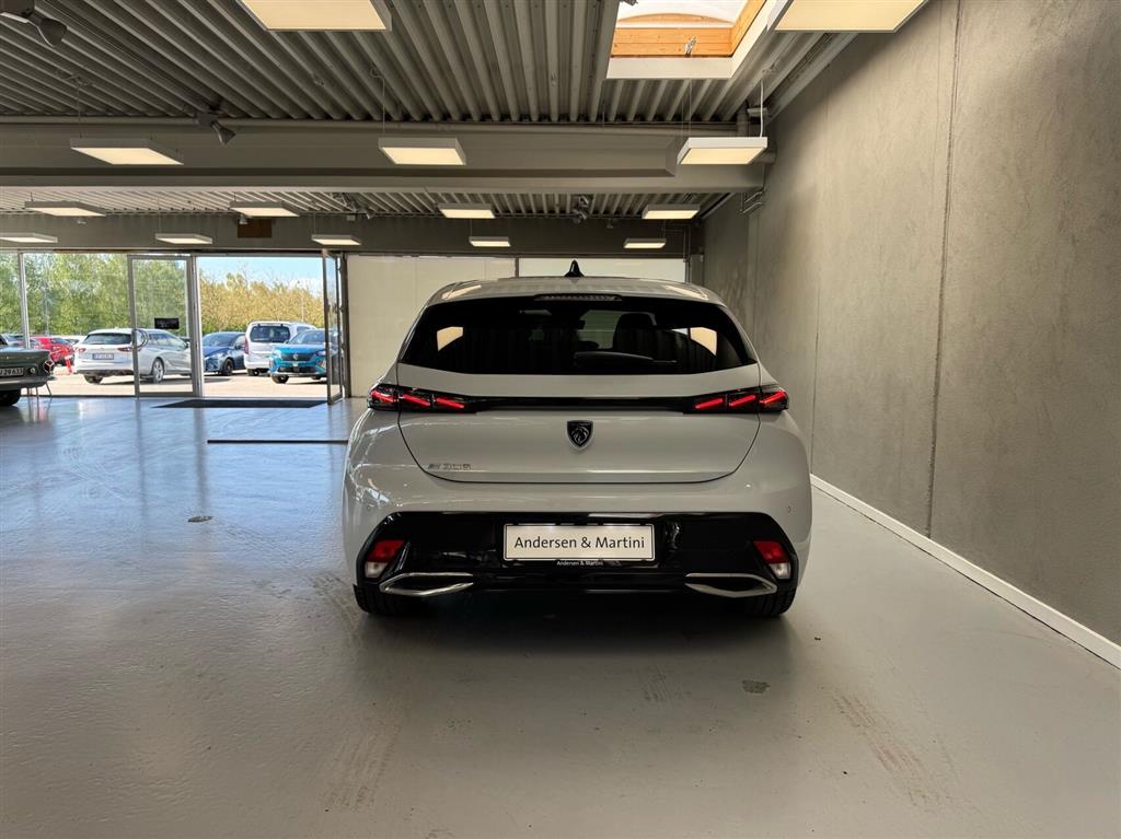 Peugeot e-308 EL First Edition 156HK 5d Aut. - Image 6
