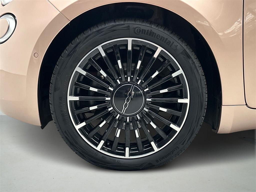 Fiat 500e EL La Prima By Bocelli 118HK Cabr. Aut. - Image 9