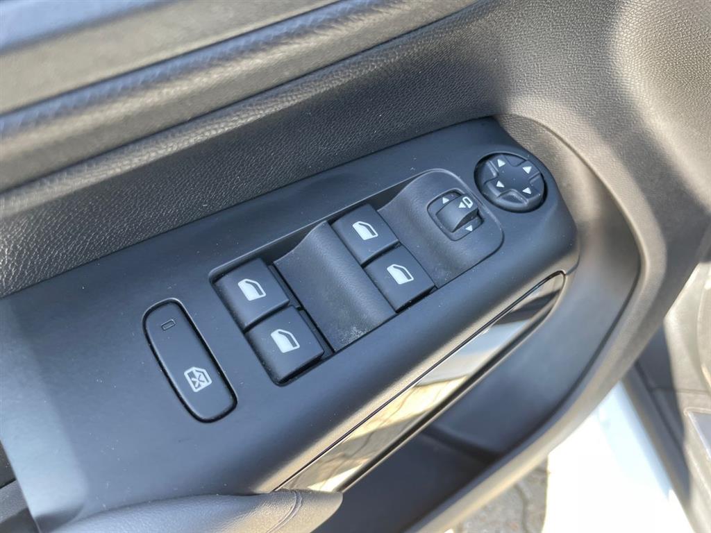 Citroën C5 Aircross 1,6 Plugin-hybrid Shine Sport EAT8 225HK 5d 8g Aut. - Image 18