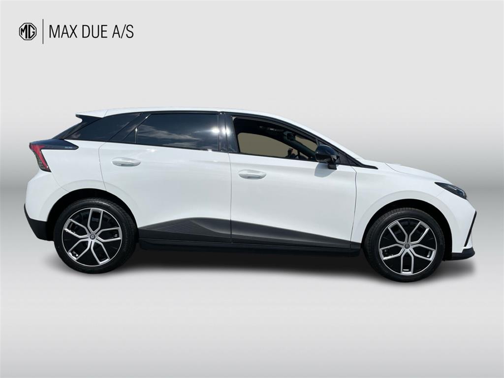 MG MG4 Electric 64 kWh LR RWD Luxury MY24 204HK 5d Aut. - Image 4