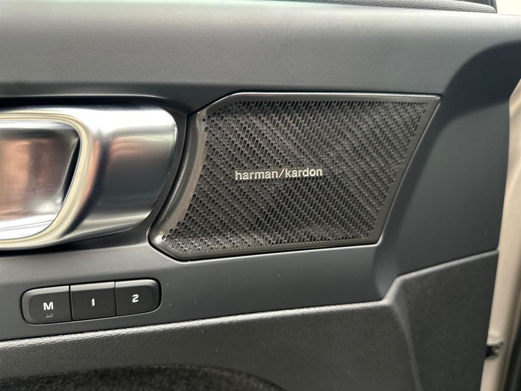 Volvo XC40 Recharge Extended Range Ultimate 252HK 5d Aut. - Image 15
