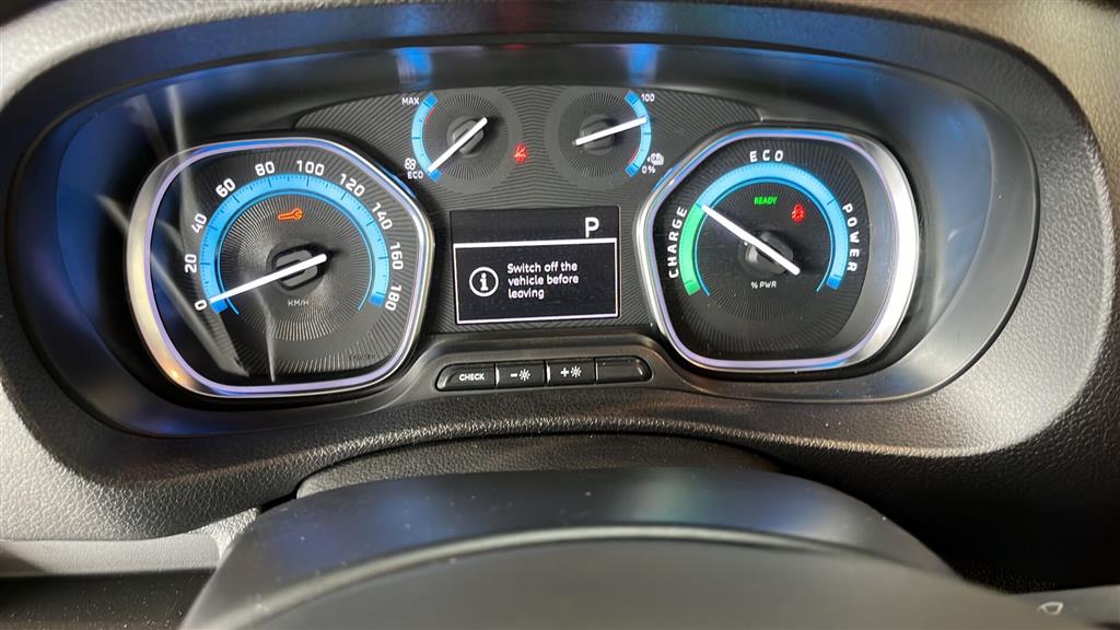 Peugeot e-Expert L2 EL Plus 136HK Van Aut. - Image 11