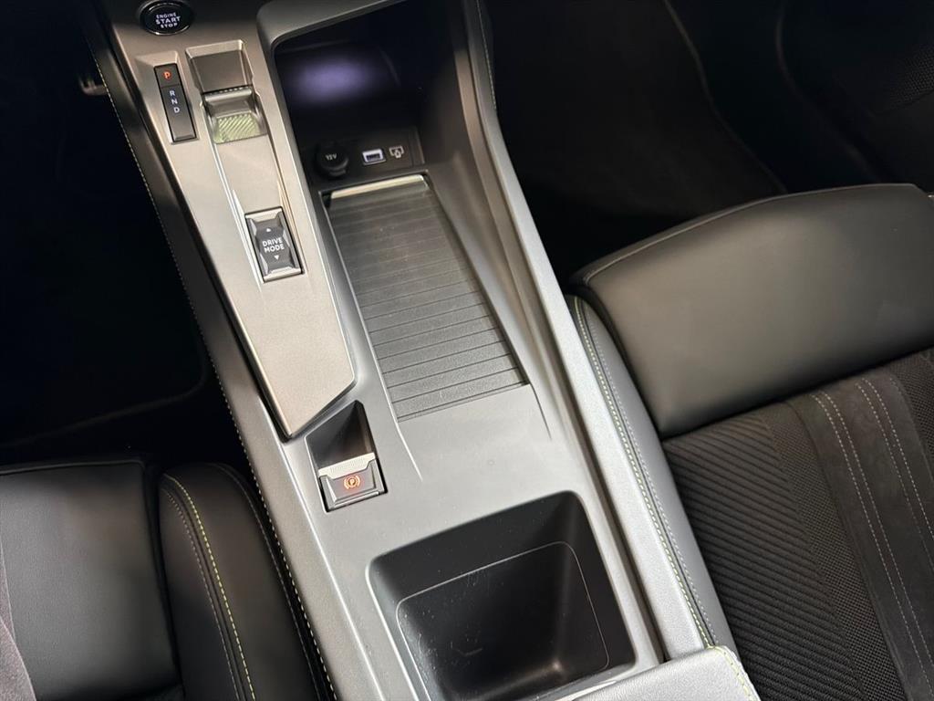 Peugeot e-408 EL 58 GT 210HK 5d Aut. - Image 11