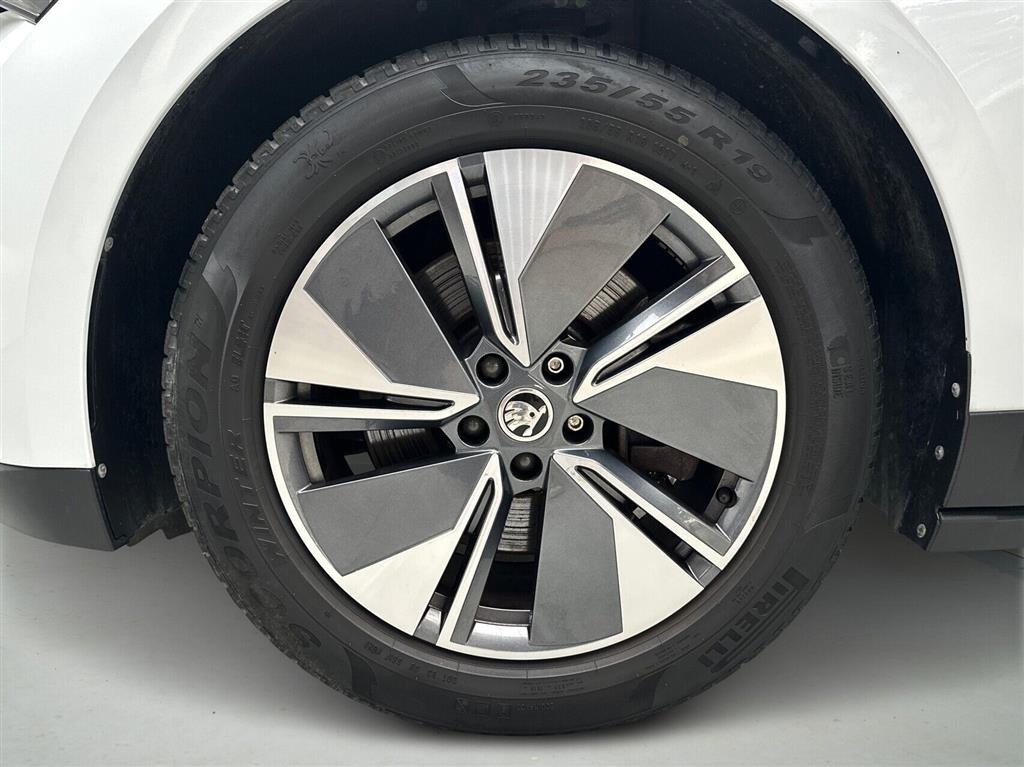 Skoda Enyaq 80 iV Design Selection Suite 204HK 5d Aut. - Image 9